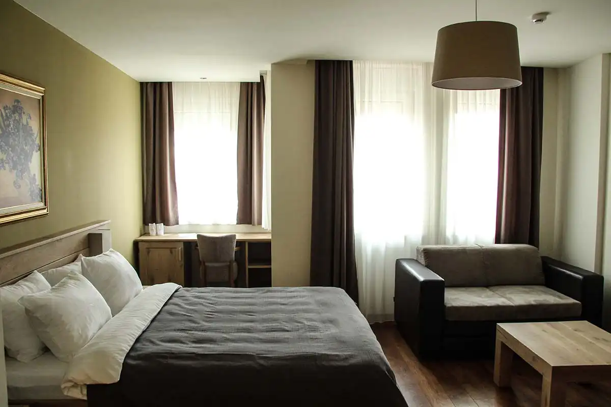 Standard room with French bed